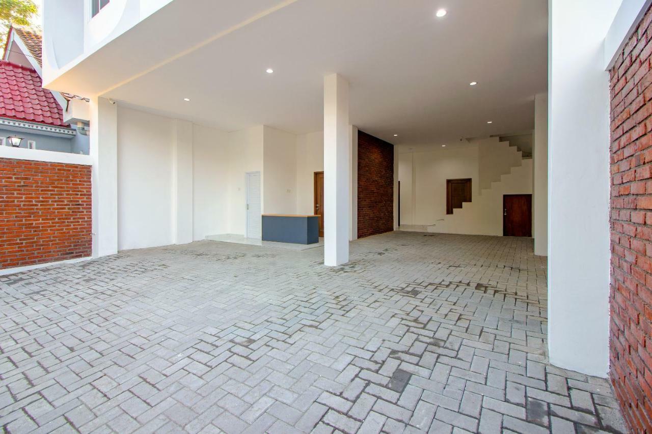 Super Oyo 13I9 88 Exclusive Guesthouse Kejayan Zewnętrze zdjęcie